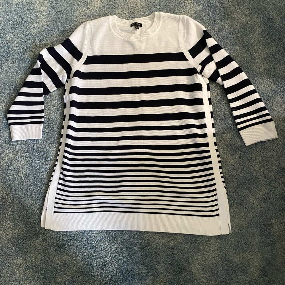 Talbots black and white striped 3/4 sleeve lightweight sweater. Size xs.